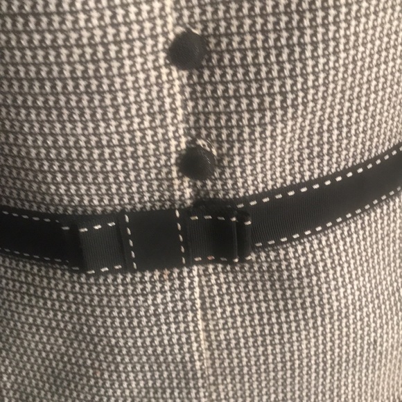 Tahari Arthur S Levin peplum Checked Suit Size 8 - Picture 8 of 9